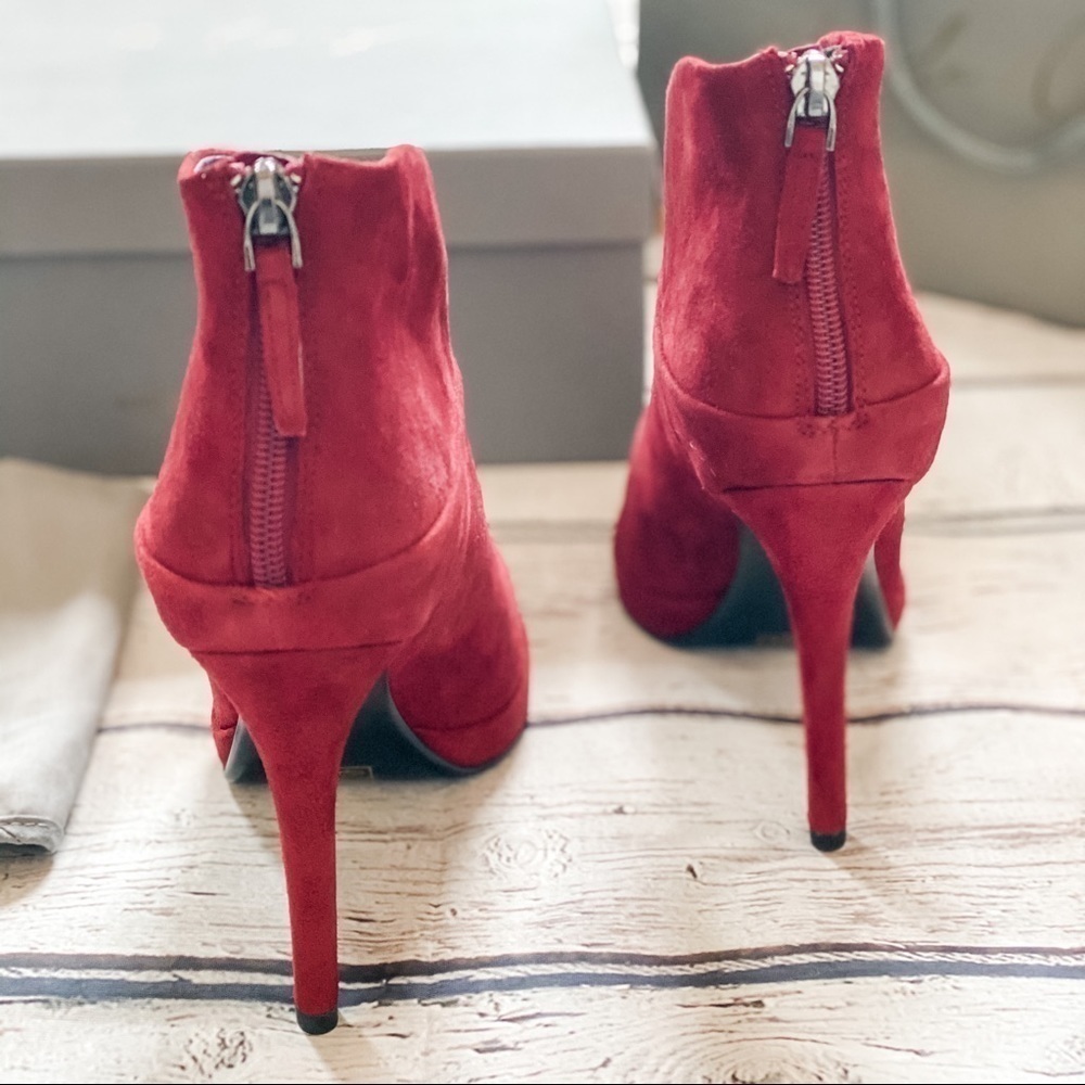 Lola Cruz Red Suede Ankle Boots - Picture 3 of 5